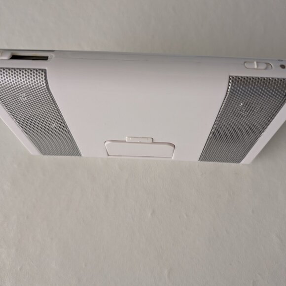 White Portable Stereo Speaker with AC Adapter & Cord OD-SP5 - Picture 13 of 14